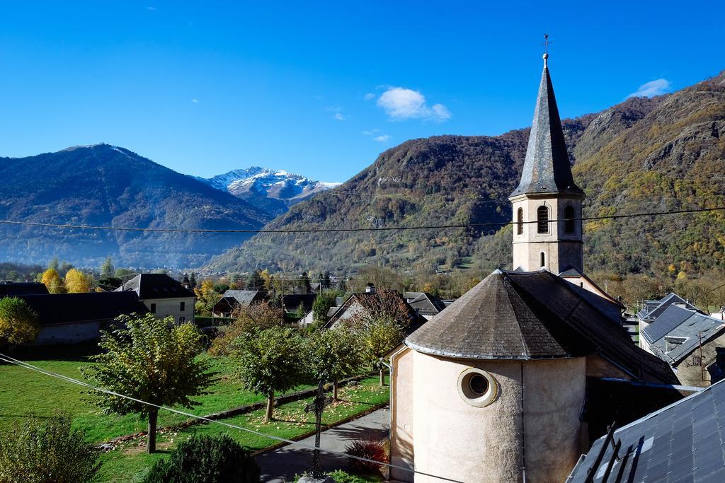Le Poujastou Acomodação com café da manhã Juzet-de-Luchon Exterior foto